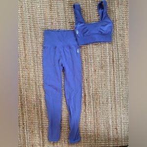 Free People Movement set (blue/size xs/s)